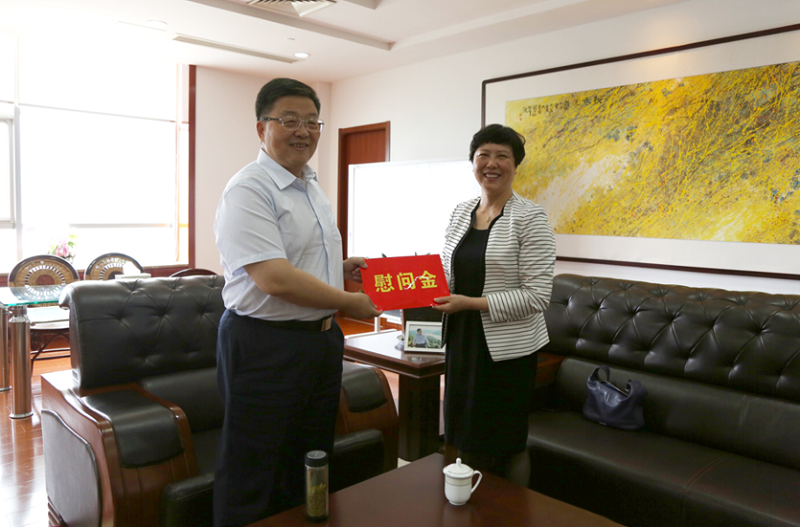 市科协主席许东方一行走访慰问pa视讯药业优秀科技企业家肖伟董事长